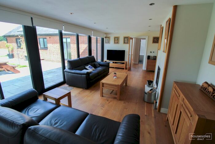 4 Bedroom Detached House For Sale In Welsh Road, Ellesmere Port, CH66