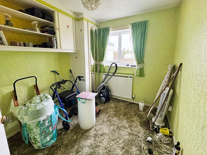 2 Bedroom Semi-Detached Bungalow For Sale In Moss Crescent, Ryton, NE40