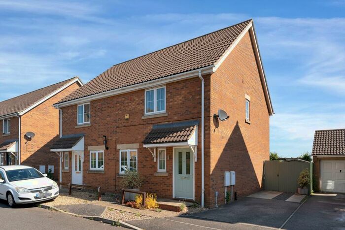 3 Bedroom Semi-Detached House For Sale In Collyns Way, Collyweston, Stamford, PE9