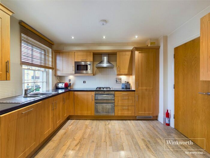 3 Bedroom Flat To Rent In Eldon Lodge, 196-200 Kings Road, Reading RG1