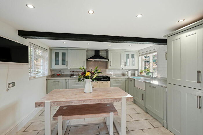 5 Bedroom Detached House For Sale In Birmingham Road, Bromsgrove, B61