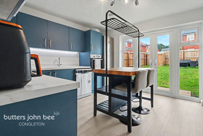 3 Bedroom Semi-Detached House For Sale In Magnus Drive, Congleton, CW12
