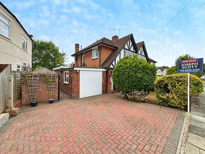 3 Bedroom Semi Detached House For Sale In Morley Crescent, Edgware, HA8