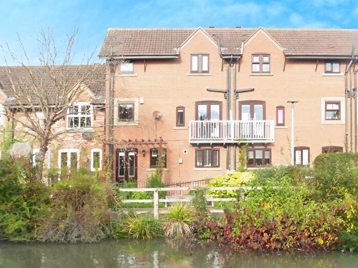 3 Bedroom Terraced House For Sale In Etherington Court, Beverley, HU17