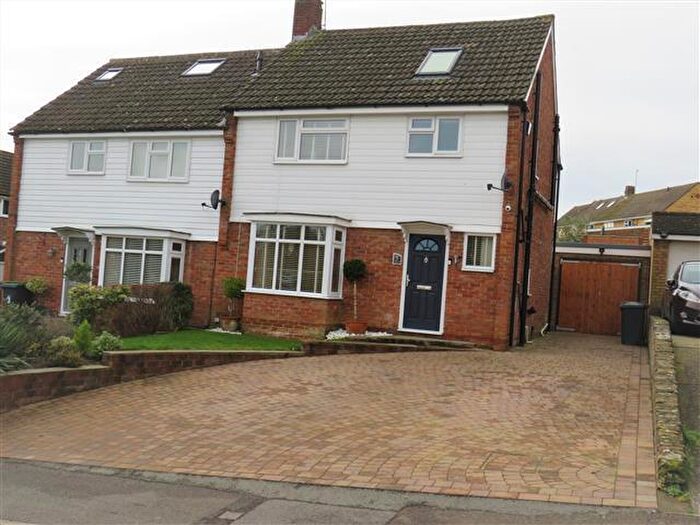 4 Bedroom House To Rent In Chestnut Walk, Larkfield, Aylesford, ME20