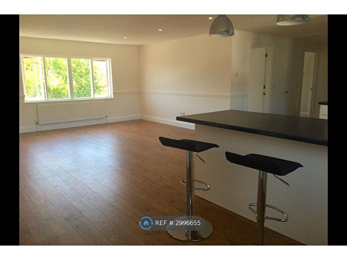 2 Bedroom Flat To Rent In Guildford Road, Farnham, GU9