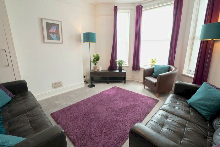 7 Bedroom Terraced House To Rent In Avenue Road, Southampton. Id #, SO14