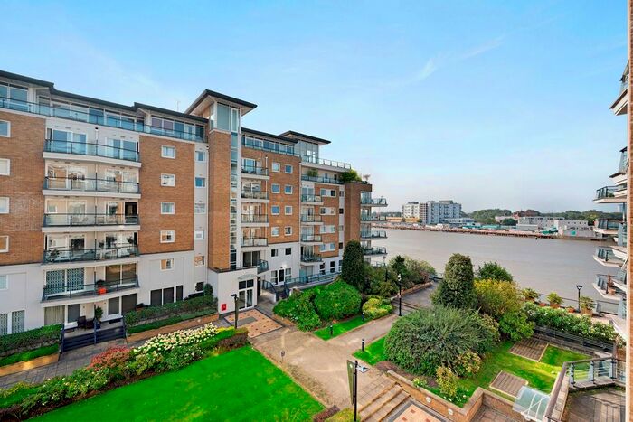 2 Bedroom Flat To Rent In Compass House, Smugglers Way, Wandsworth, London, SW18