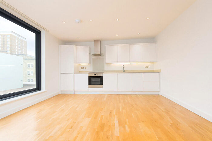 2 Bedroom Penthouse For Sale In Hackney Road, London, E2