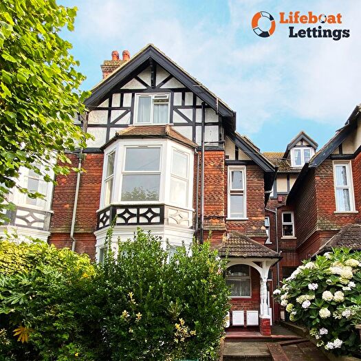 1 Bedroom Flat To Rent In Millfield Road, Folkestone, CT20