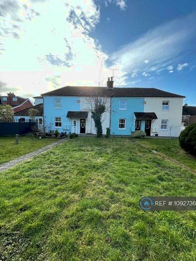 2 Bedroom Terraced House To Rent In Milton Road, Horsham, RH12