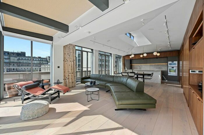 3 Bedroom Flat To Rent In Adelphi Terrace, - John Adam Street, London, WC2N