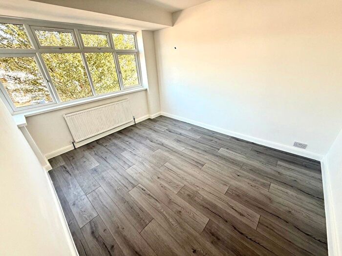 4 Bedroom Terraced House To Rent In Wentworth Road, Southall, UB2