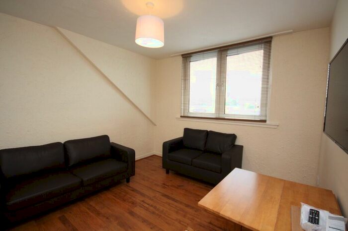3 Bedroom Flat To Rent In Bedford Road, Aberdeen, AB24