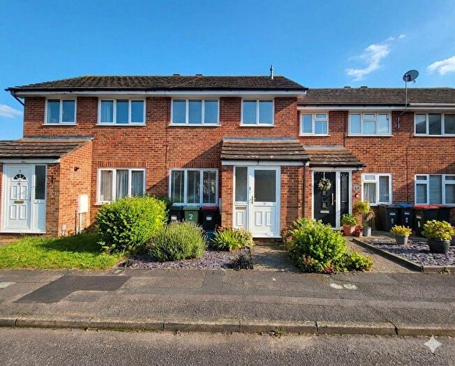 3 Bedroom Terraced House For Sale In Petersham Close, Newport Pagnell, MK16