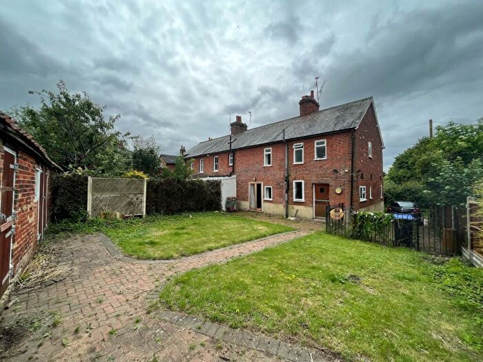 3 Bedroom House For Sale In Beecroft Lane, Stevenage, SG2