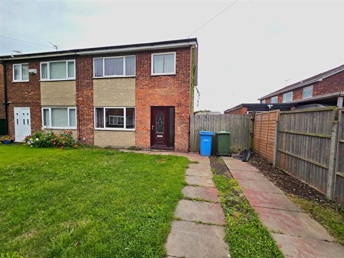 3 Bedroom Semi-Detached House For Sale In Firth Road, Retford, DN22