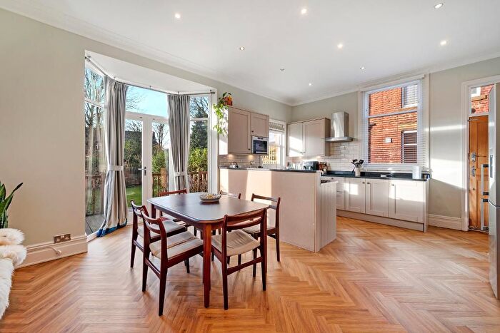 4 Bedroom Semi-Detached House To Rent In Tatton Road, Heaton Moore, Stockport, SK4