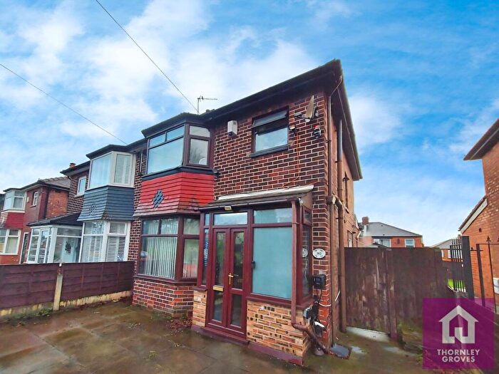 3 Bedroom Semi Detached House For Sale In Lancaster Road, Salford, M6