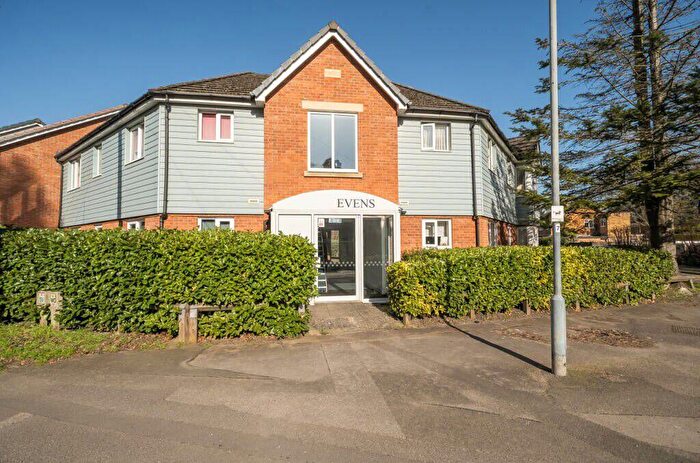 2 Bedroom Apartment For Sale In Rise Road, Sunningdale, SL5