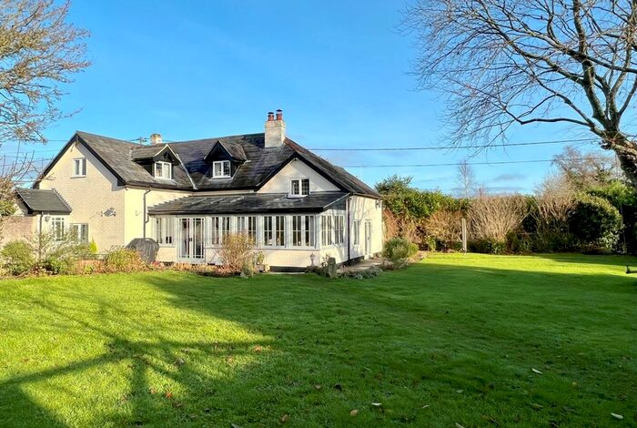 5 Bedroom Detached House For Sale In South End, Damerham, Fordingbridge SP6