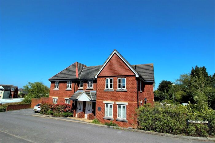 2 Bedroom Flat To Rent In Bastins Close, Park Gate, Southampton SO31