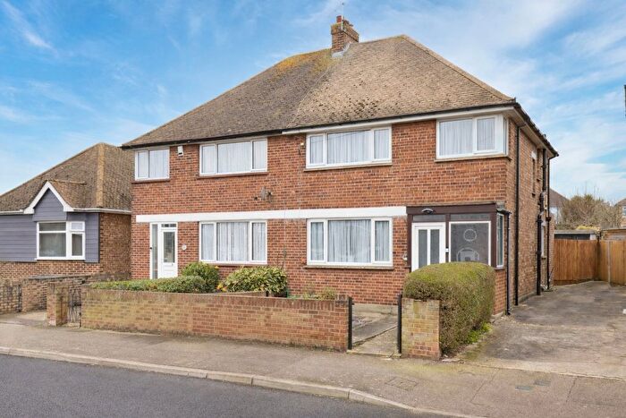 3 Bedroom Semi Detached House For Sale In St. James Avenue, Kent, CT12