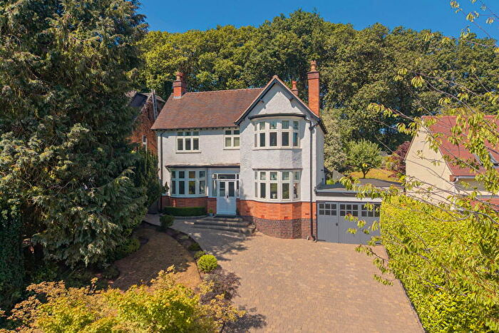 4 Bedroom Detached House For Sale In Plymouth Road, Redditch, B97