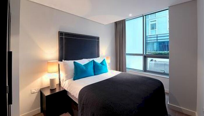 3 Bedroom Flat To Rent In Merchant Square East, London, W2