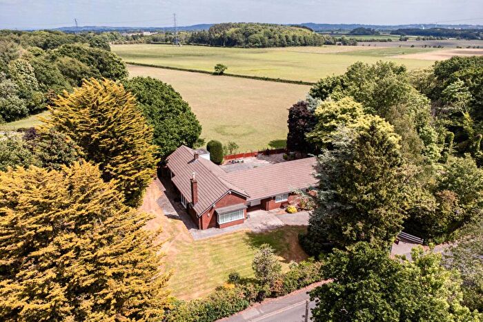 4 Bedroom Detached Bungalow For Sale In Intake Lane, Bickerstaffe, L39