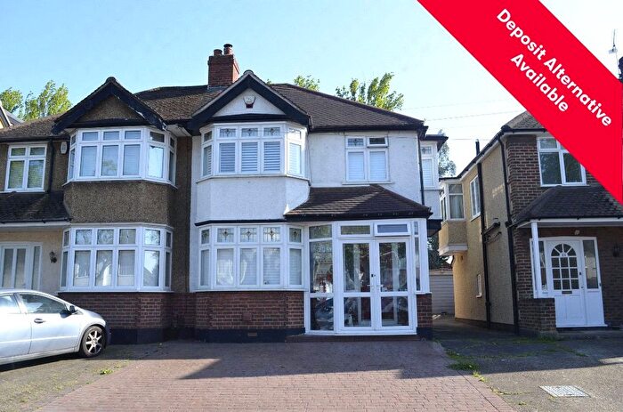 3 Bedroom Semi-Detached House To Rent In Collyer Avenue, Croydon, CR0