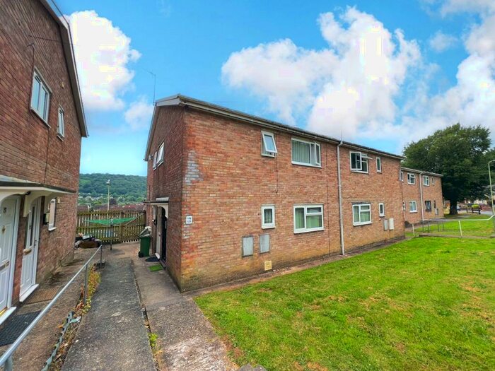 1 Bedroom Flat To Rent In Morien Crescent, Pontypridd, CF37