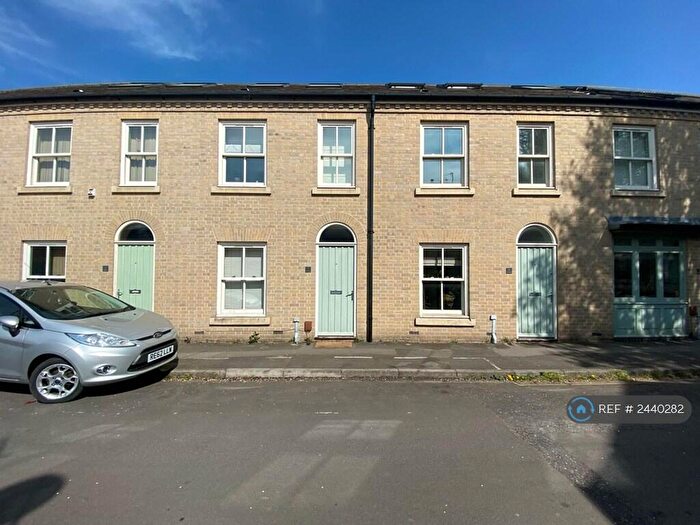 3 Bedroom Terraced House To Rent In Jubilee Terrace, Cambridge, CB1