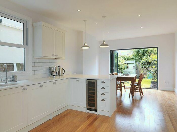 4 Bedroom Semi-Detached House To Rent In Balmoral Road, Kingston, KT1