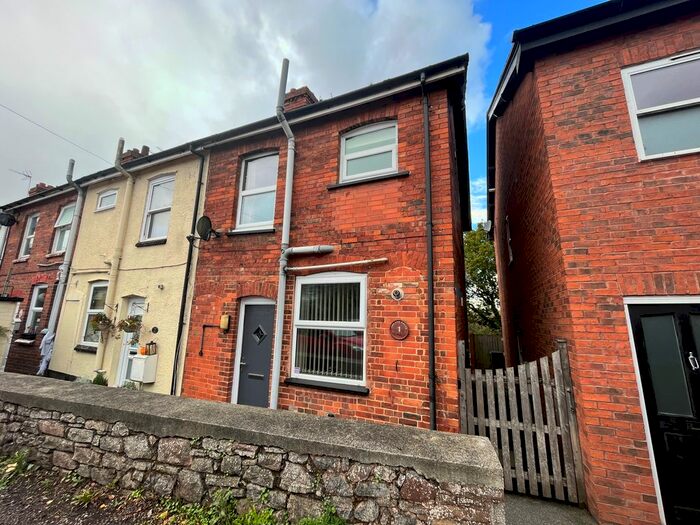 2 Bedroom Property To Rent In Riverside, Wellington, TA21