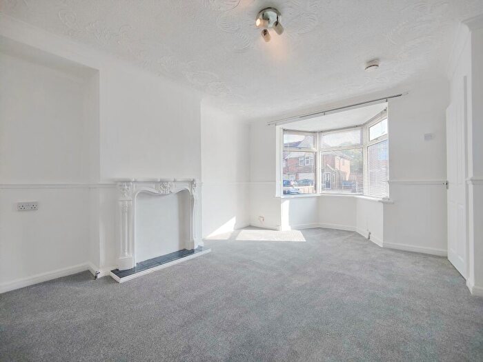 3 Bedroom House To Rent In Caversham Road, Kingstanding, B44