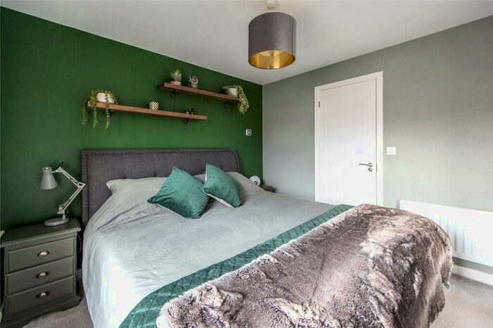 2 Bedroom Flat To Rent In Chapelfield Way, Allington, Maidstone, Kent, ME16