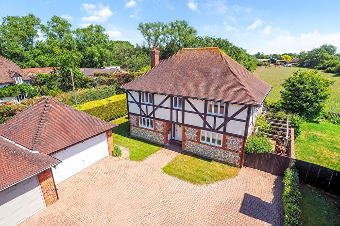 4 Bedroom Detached House For Sale In Yeomans Field, Hambrook, PO18