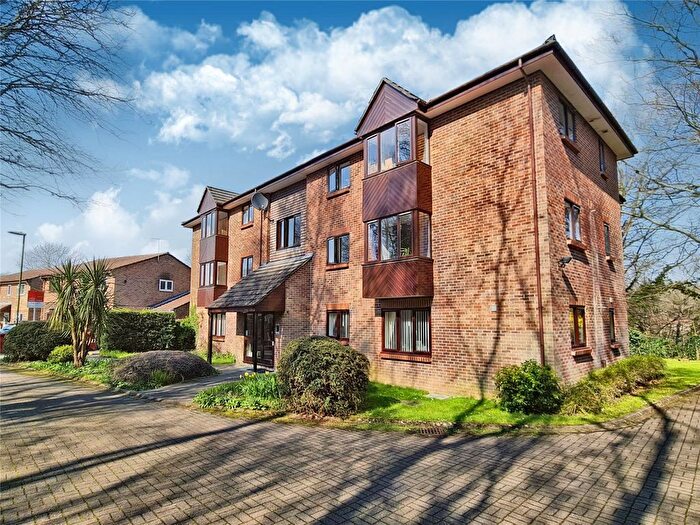 1 Bedroom Flat To Rent In Puttocks Close, Haslemere, Surrey, GU27