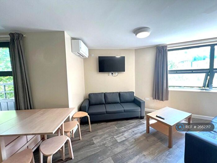 7 Bedroom Flat To Rent In Stokes Croft, Bristol, BS1