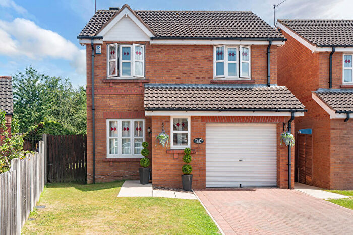 3 Bedroom Detached House For Sale In Yew Tree Close, Thurcroft, S66