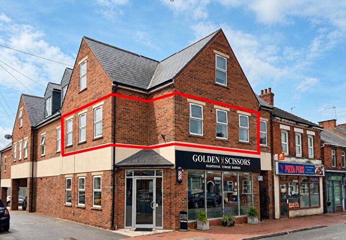 3 Bedroom Flat To Rent In Station Road, Desborough, Kettering, NN14