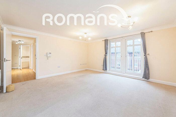 2 Bedroom Apartment To Rent In Gabriels Square, Lower Earley, RG6