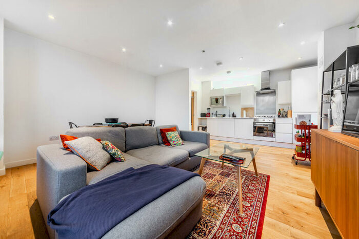 2 Bedroom Apartment To Rent In Globe Apartments, Evelyn Street, Deptford, London, SE8