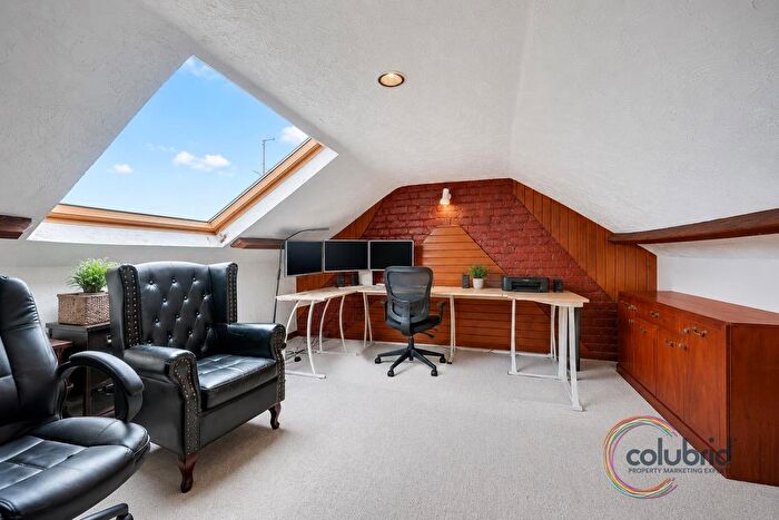 4 Bedroom Terraced House For Sale In Beach Road, Clacton-On-Sea, CO15