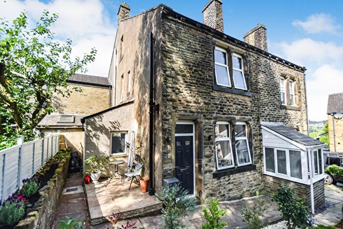 3 Bedroom Terraced House For Sale In Garden Street, Cross Roads, Keighley, BD22