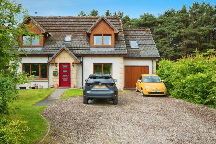 4 Bedroom Detached House For Sale In Linn Brae, Aberlour, Moray, AB38