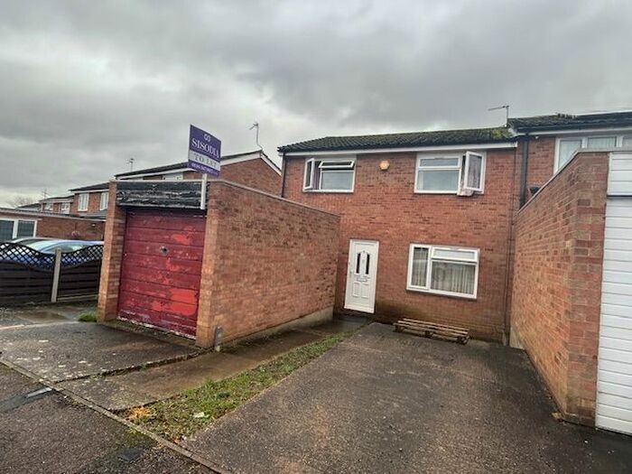 3 Bedroom Terraced House To Rent In Dudleston Close, Leicester, LE5