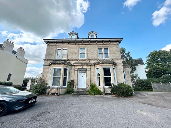 2 Bedroom Flat To Rent In Lansdown Road, Cheltenham, GL51