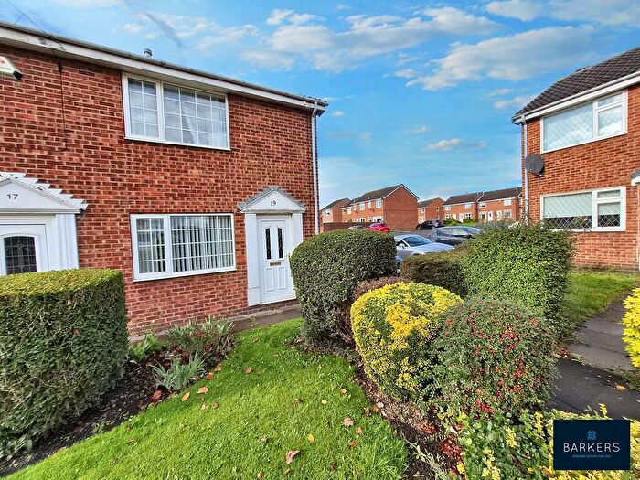 2 Bedroom Town House For Sale In Beech Walk, Birkenshaw, BD11